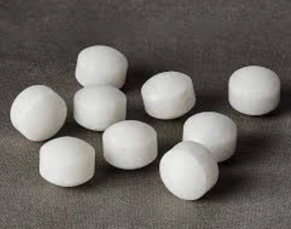 Naphthalene Balls - White, 200 Gm