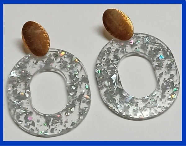 Transparent Ear-Rings👒