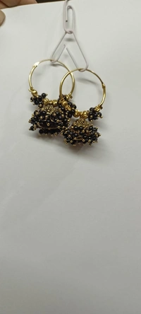 Kaali-Peeli Jhumki