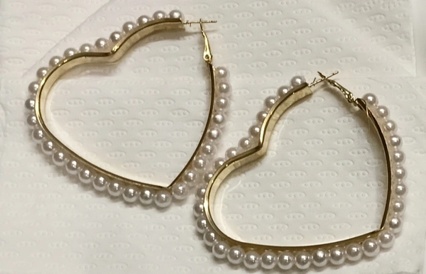 Hot Hearty Hoops with White Pearls
