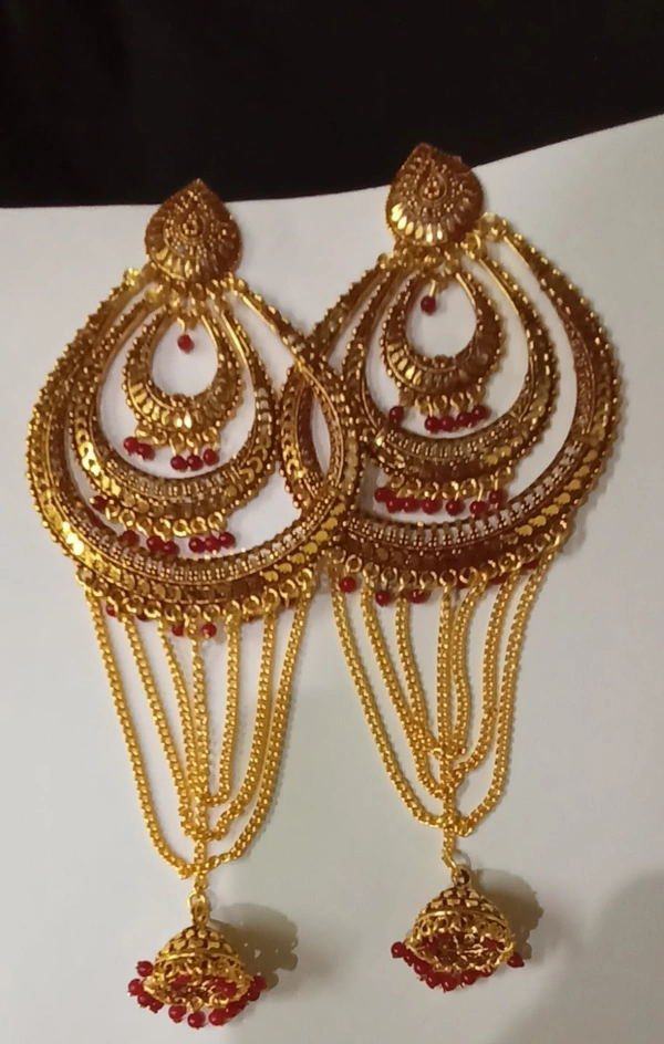 Laal Rang k Lambe Jhumke