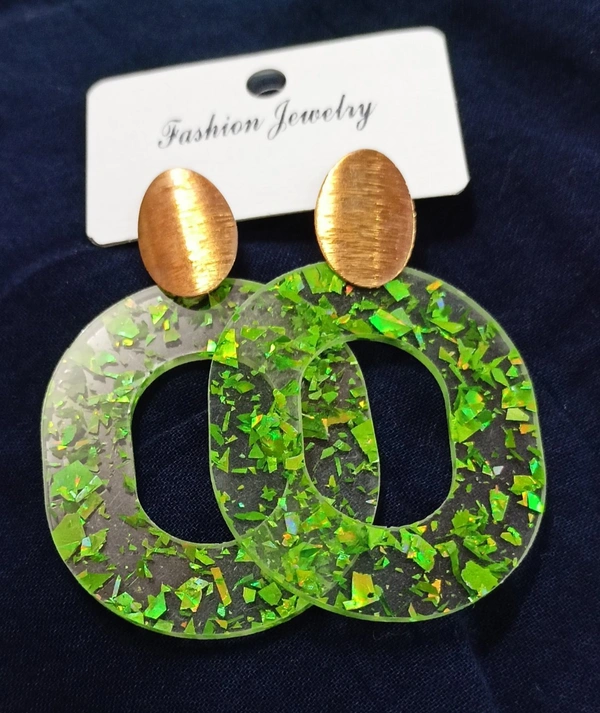 Green Transparent Ear-Rings👒
