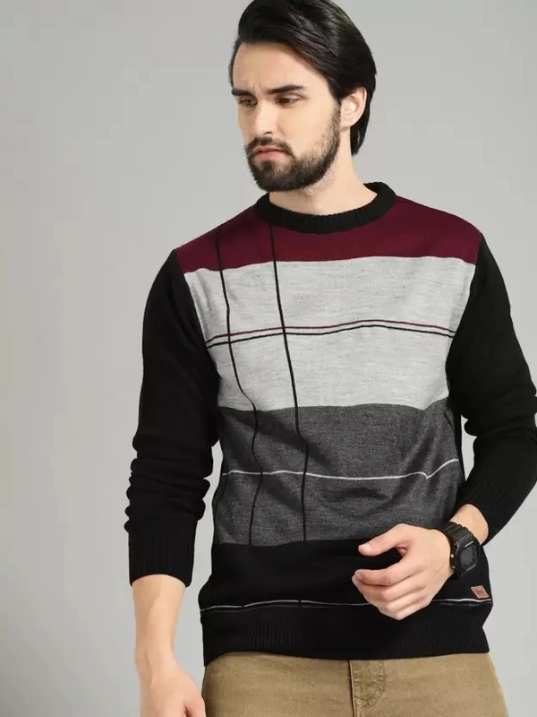 Men Solid Round Neck Black Sweater 