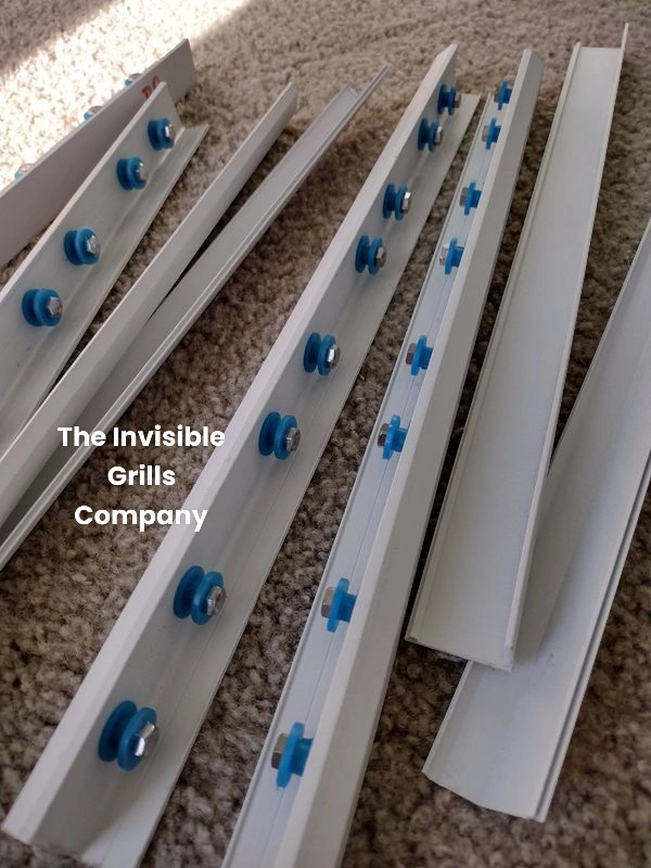 Aluminium Frame Track Plus Cover STANDARD SS304 Bolts 2 Inch Spacing Powder coating White  Invisible Grills Raw Materials Track and Cover 
