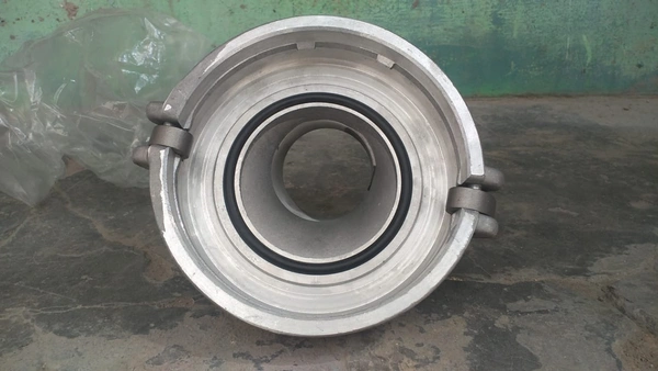 Gravity Coupler
