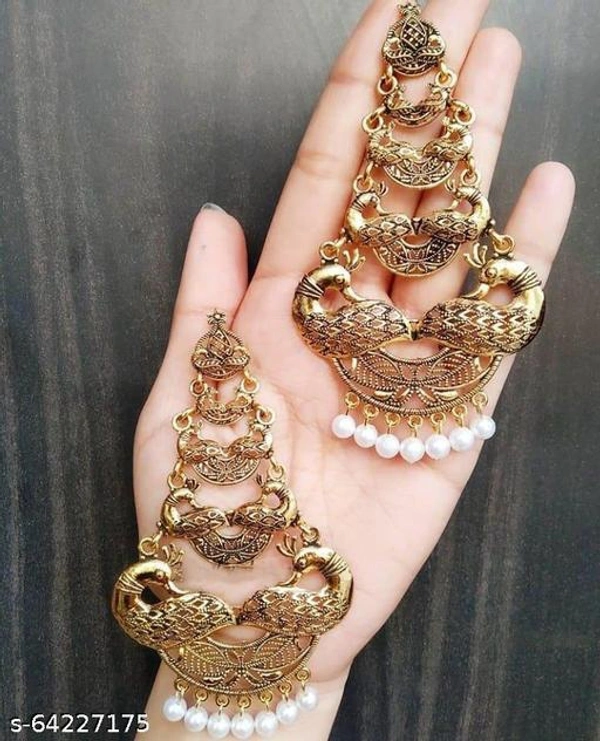 Graceful Earrings & Studs