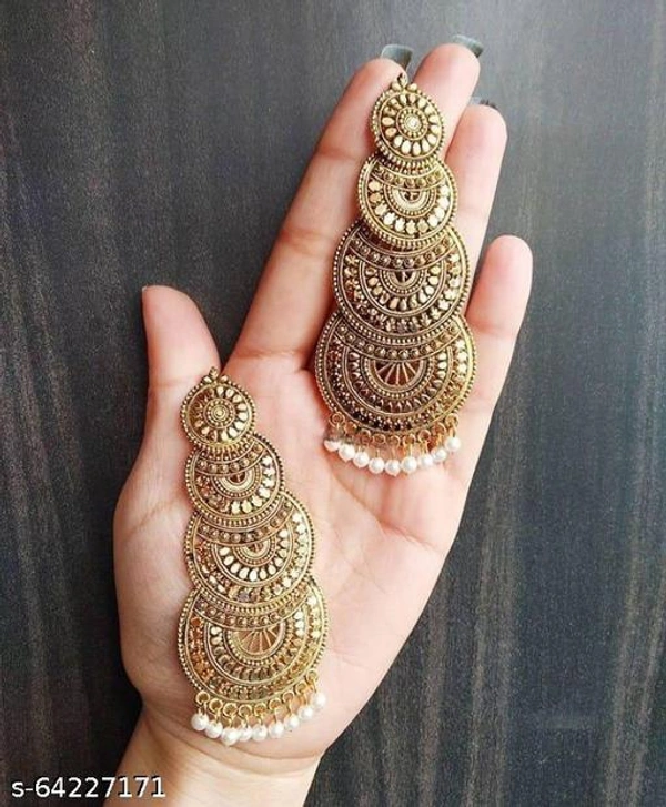 Graceful Earrings & Studs