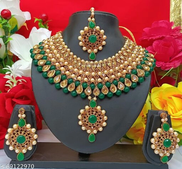 Fancy jewellery set