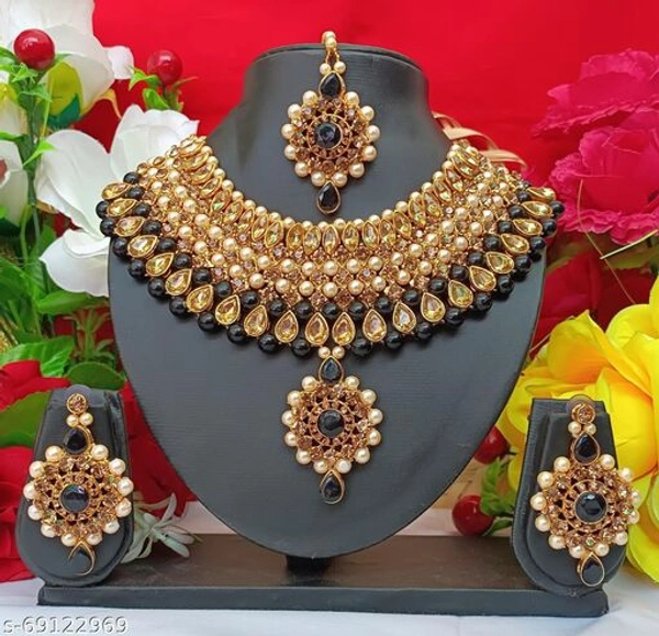Fancy jewellery set