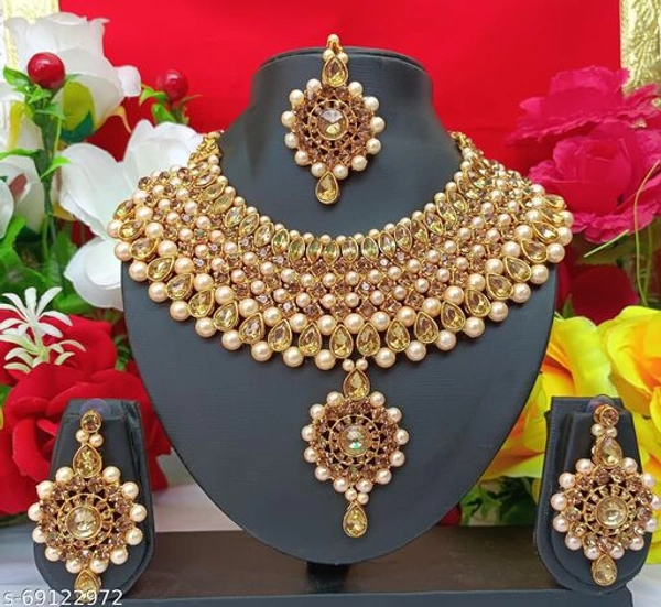 Fancy jewellery set