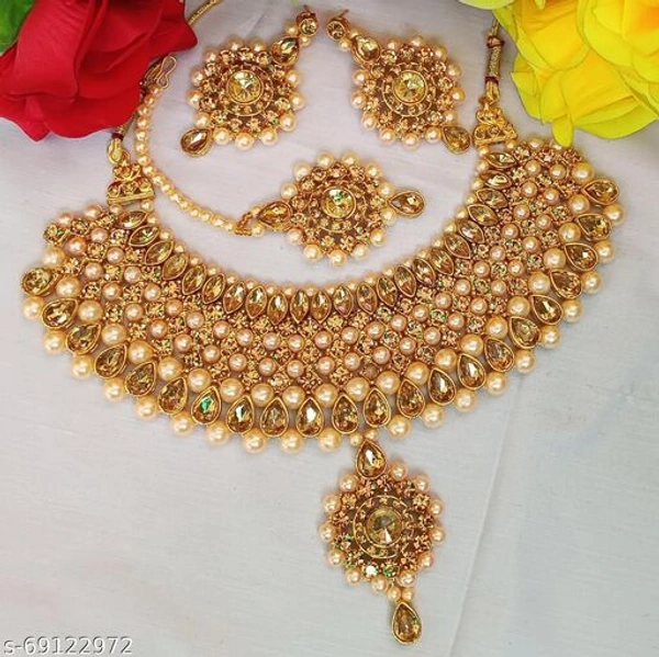 Fancy jewellery set