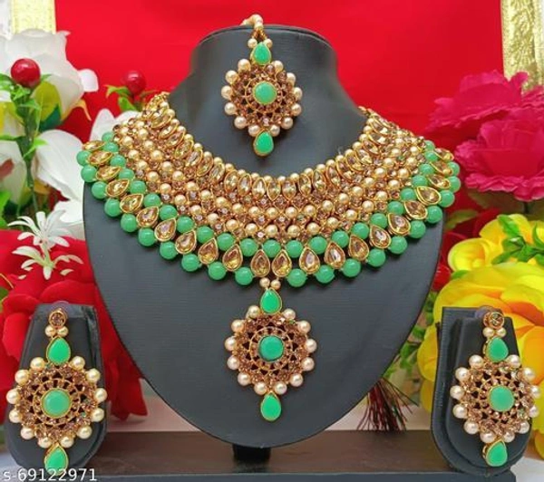 Fancy jewellery set