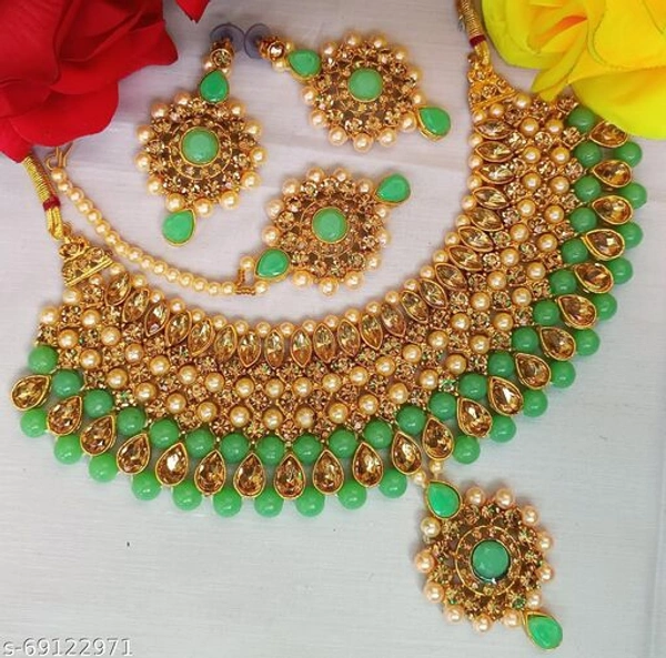 Fancy jewellery set