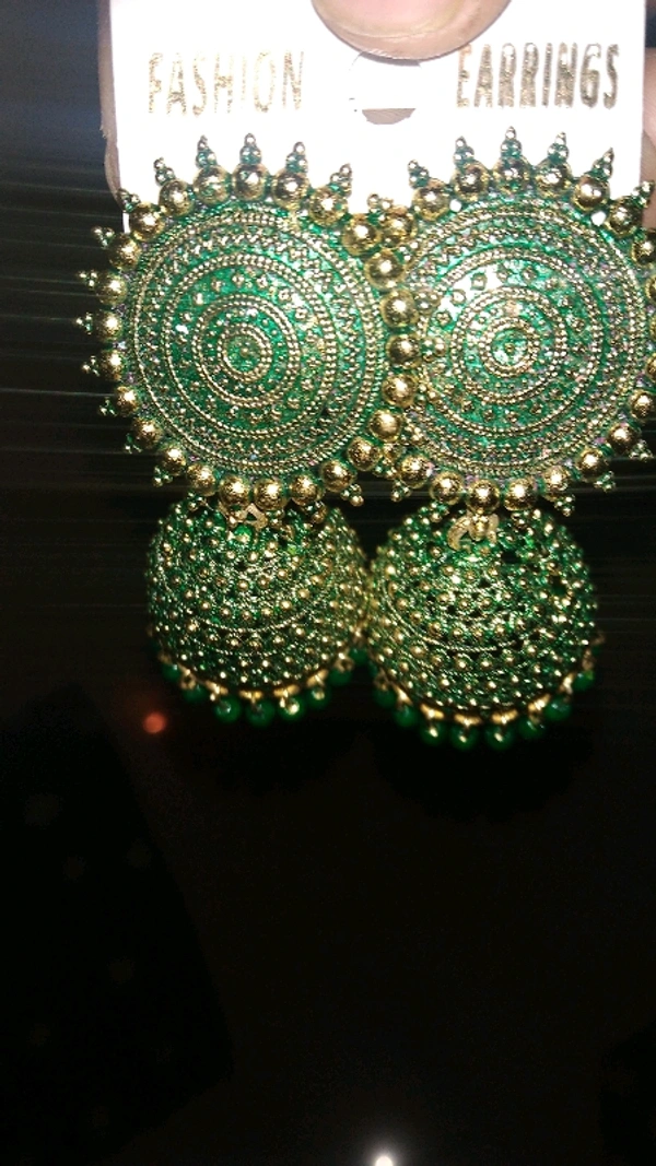 Twinkling Beautiful Kundan Jhumka For Girls and women. (Green Color) - Green, Free Size