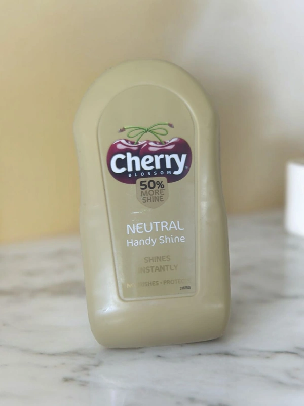 Cherry Neutral Hand Shoe Shine