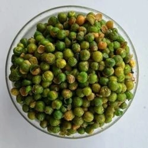 Green Peas Masala Matar Namkeen, Packaging Size:10 Rs