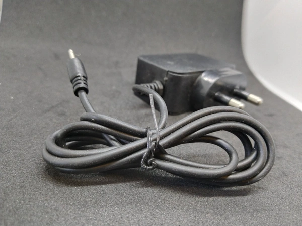 BELIEVE CHARGER SMALL PIN