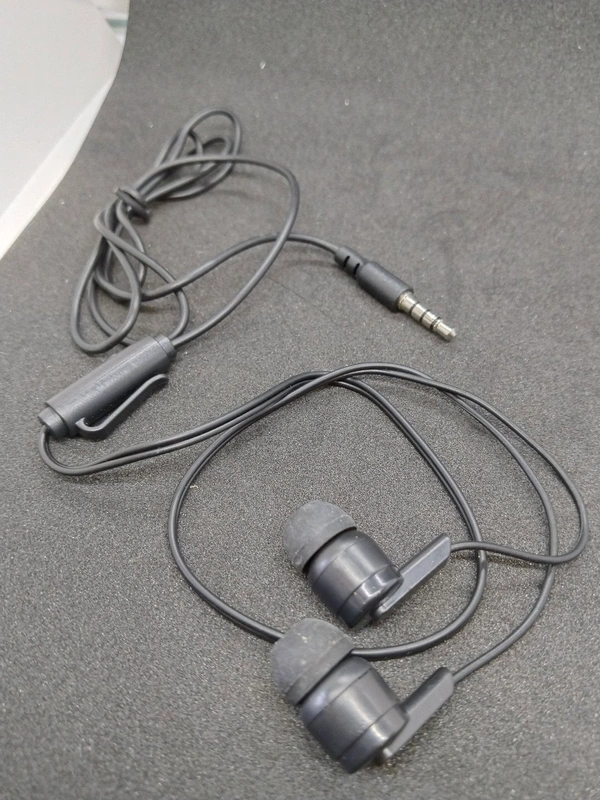Earphone With Mic Champ