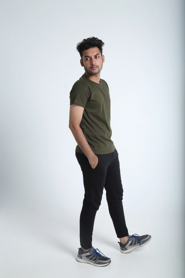 Men's T-Shirt Military Green - M