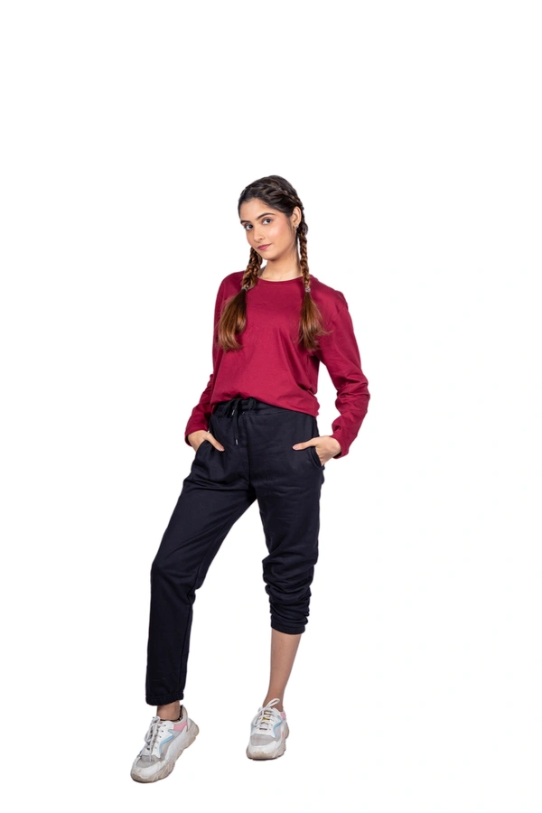 Women's T-Shirt Maroon - L