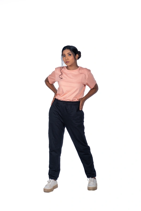 Women's T-Shirt Peach - L