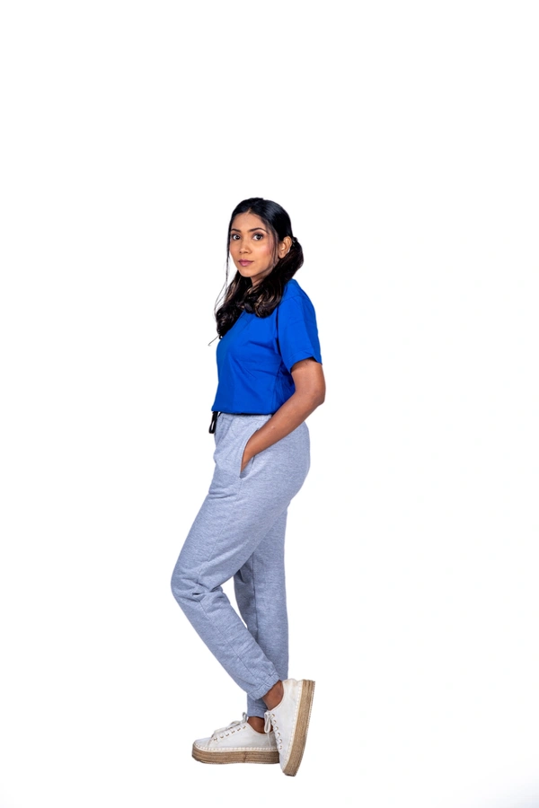 Women's T-Shirt Royal Blue - M