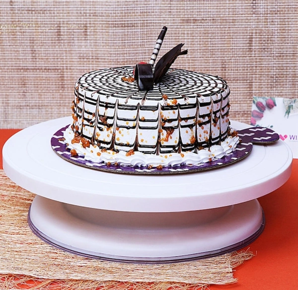 Blackish Butterscotch Cake - Half KG, Eggless