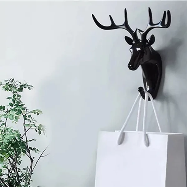 DEER SHAPED KEYCHAIN HOLDER