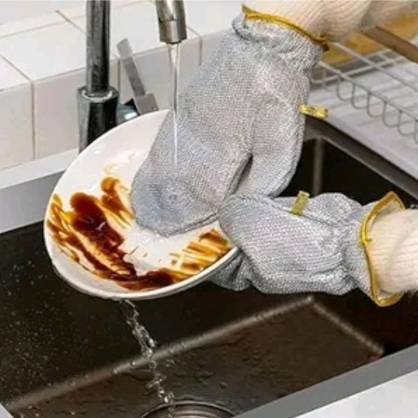 High Quality Double Layered Steel Wire Scrubber Gloves For Multipurpose Kitchen Sink, Vessels And Tiles Cleaning (Single Piece)
