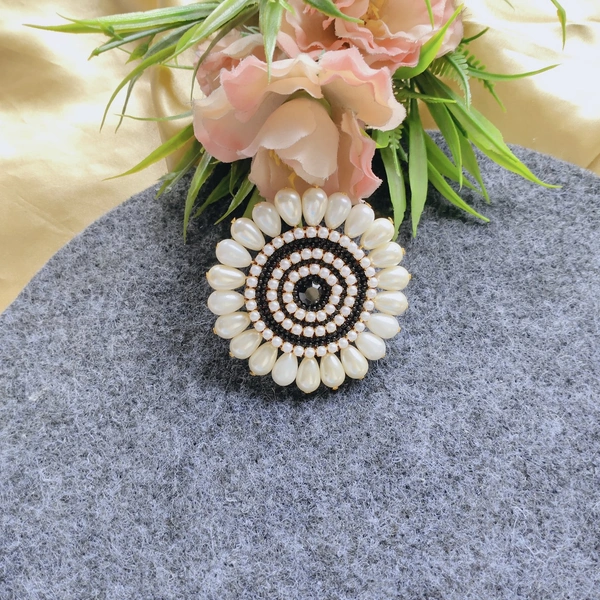 Sunflower Hair Pin - Black