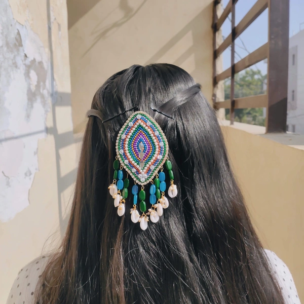Morpankh Hair Pin - multicolour