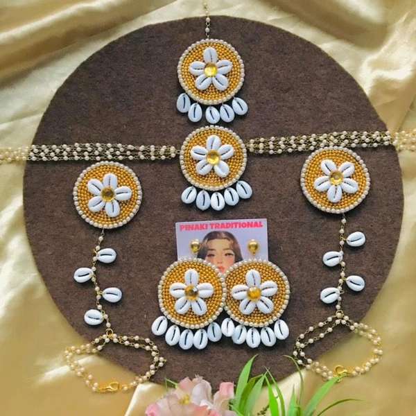 Sea Shell Complete Set - Gold