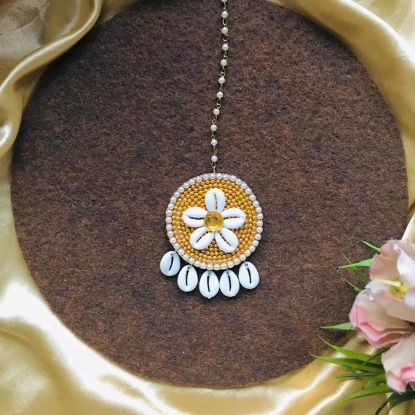 Sea Shell Maangtikka  - Gold