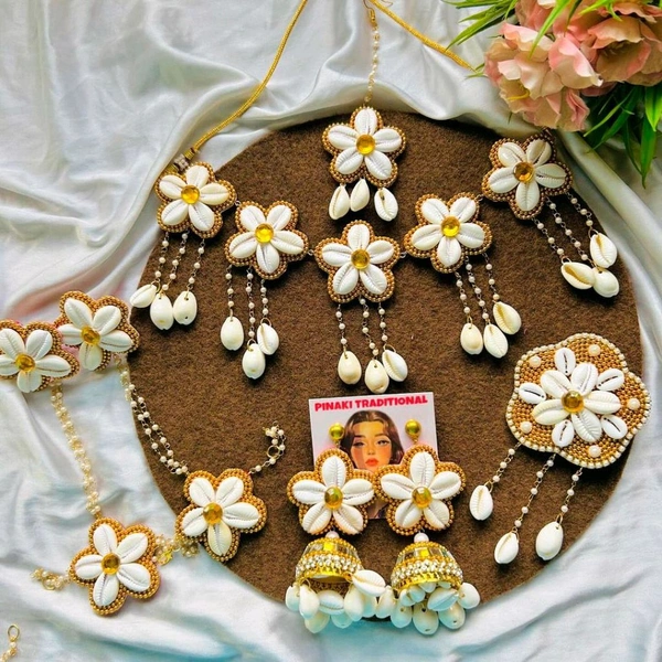 Cowrie Complete Set  - Gold
