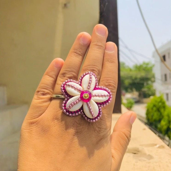Heavy Shell Ring   - pink