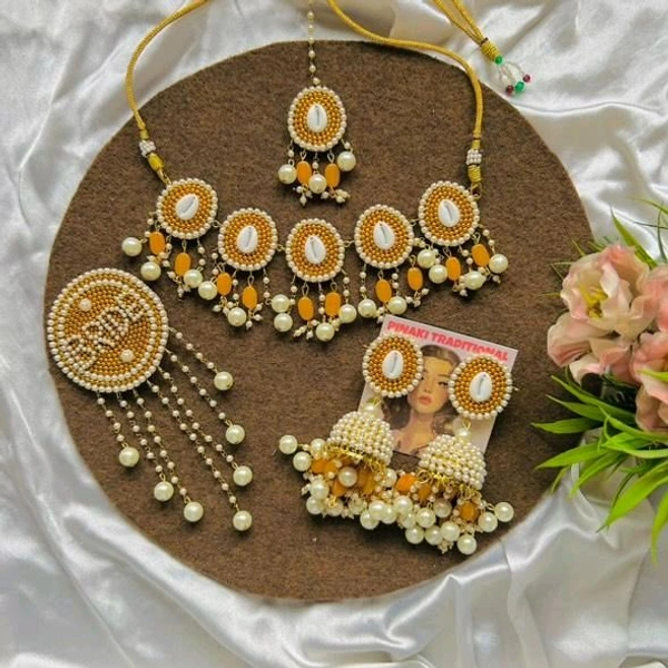 Prem Set Pearl - Gold