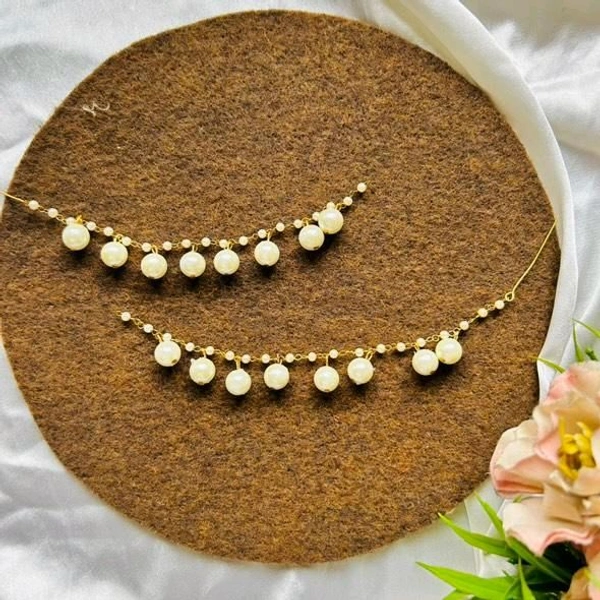 Pearl Earchain - White