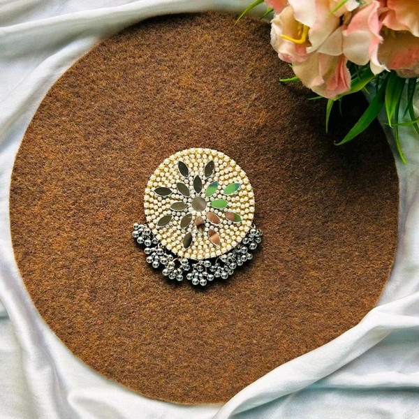 Aadya Hair Pin - White