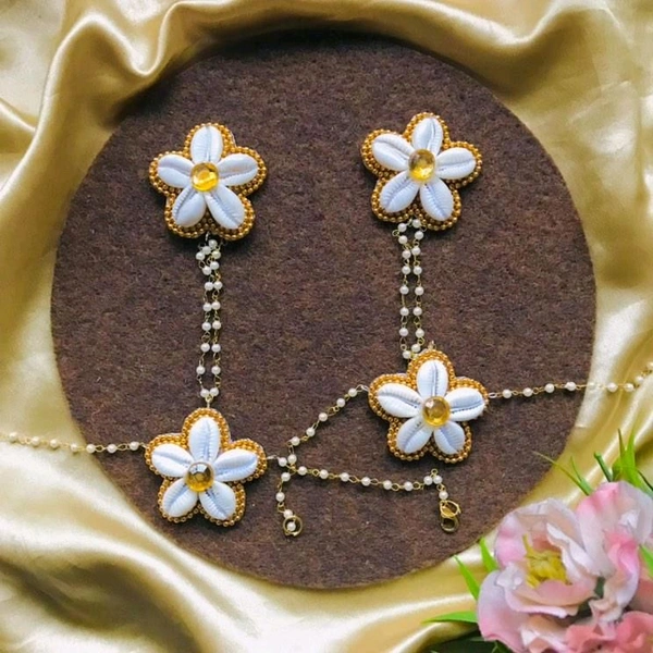 Shell Flower Hathphool  - Gold, Pair