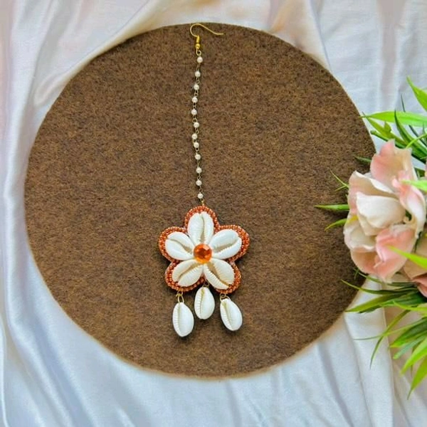Shell Flower Maangtikka  - Orange