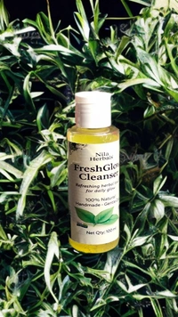 Nila Herbals  Freshglow Cleanser 100 ML - Pale Canary, 100ml, Daily Use