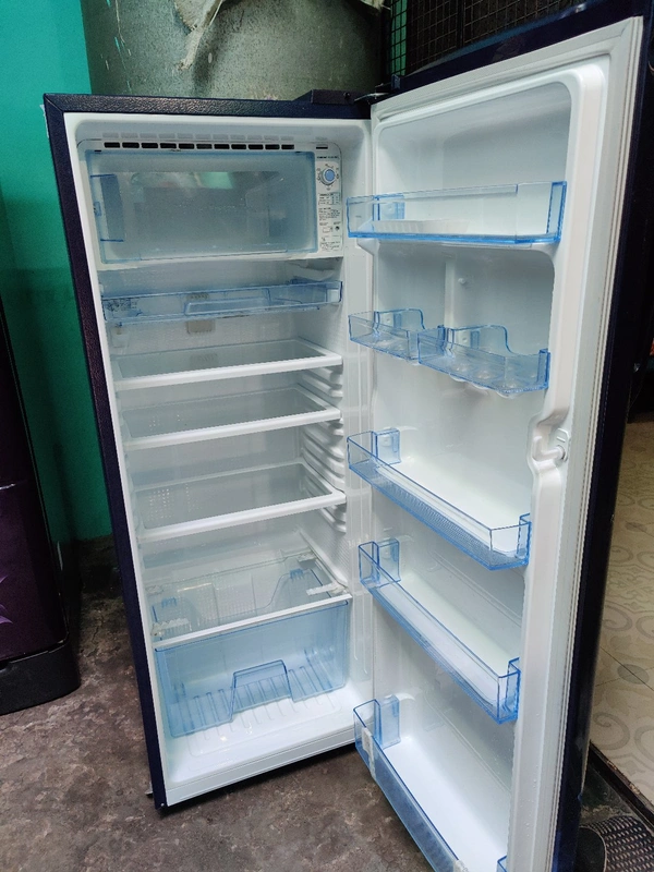 SAMSUNG 230 L Direct Cool Single Door 3 Star Refrigerator (Camellia Blue) - 230L
