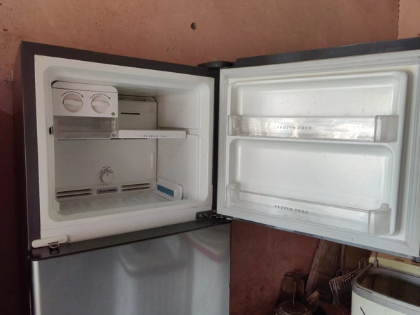 Whirlpool 292 L Frost Free Double Door 3 Star Convertible Refrigerator - 292