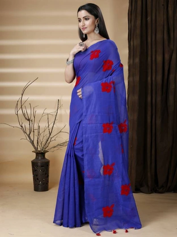 Handloom Floral Embroidered Cotton Blend Saree - Blue