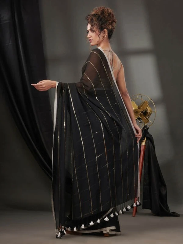 Handloom Sequence Chain Cotton Saree - Black