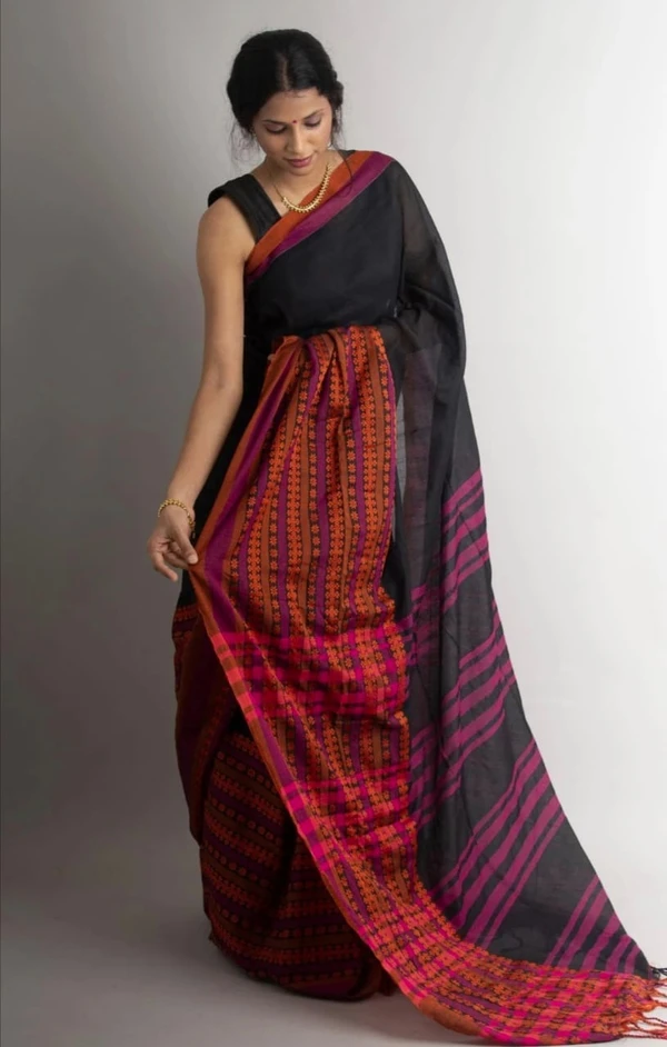 Handloom Begampuri Work Cotton Saree - Black & Maroon