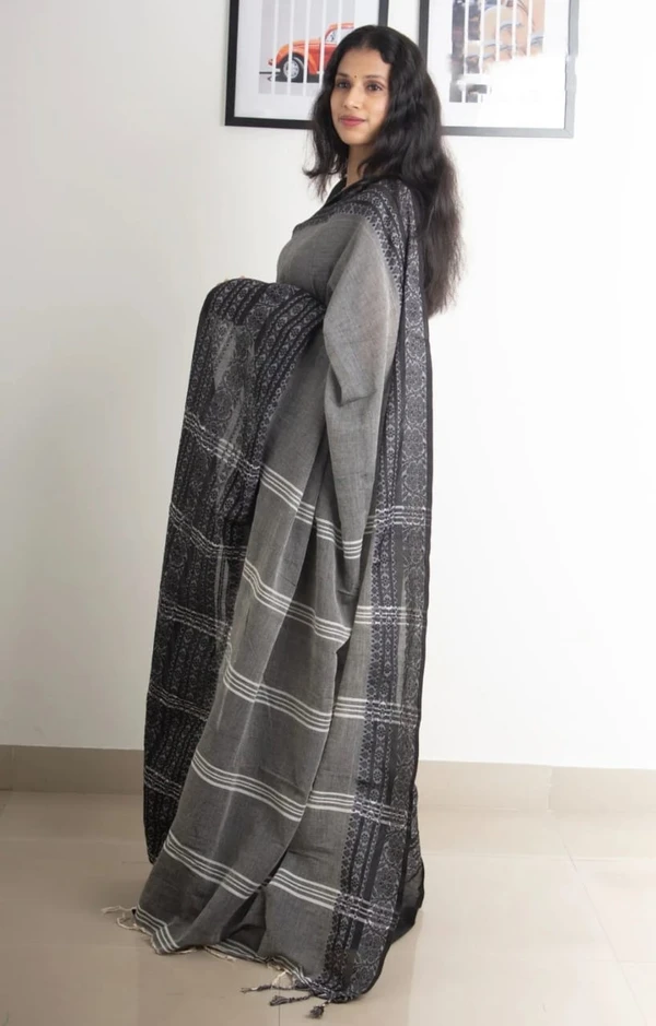 Handloom Begampuri Work Cotton Saree - Silver & Black