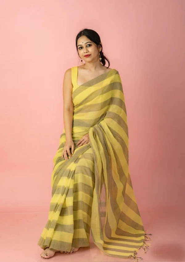 Handloom Self Contrast Strip Cotton Saree