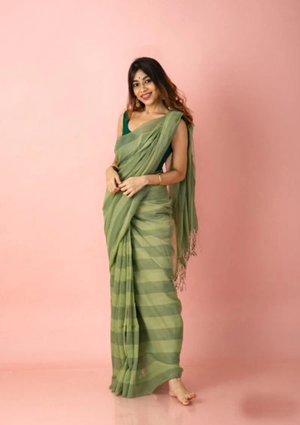 Handloom Self Contrast Strip Cotton Saree