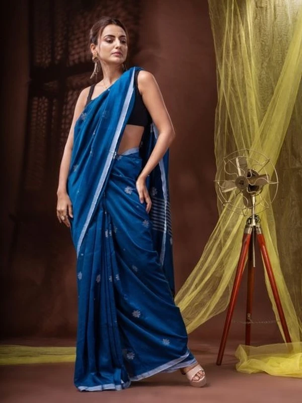 Handloom Floral Motive Saree - Blue, Soft Cotton